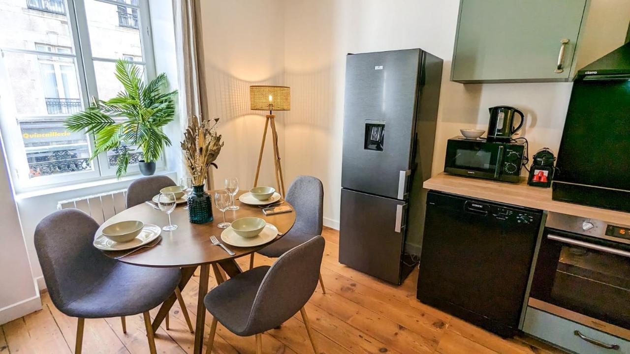 Cosy Calypso 2Ch - Quartier Des Halles & Parking Pau Εξωτερικό φωτογραφία